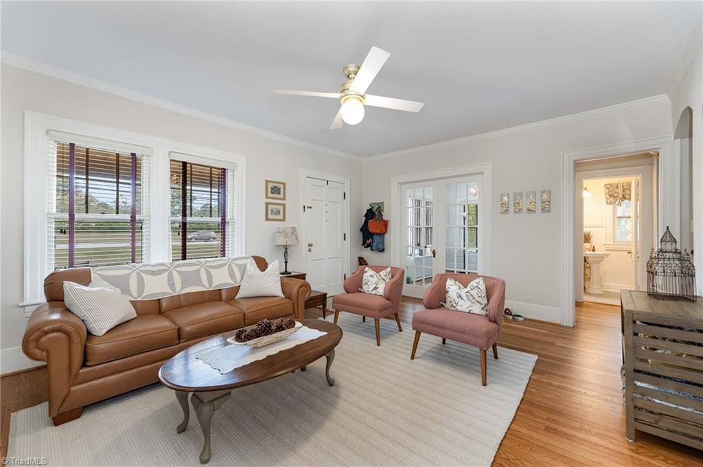 1107 New Garden Road, Greensboro, NC 27410