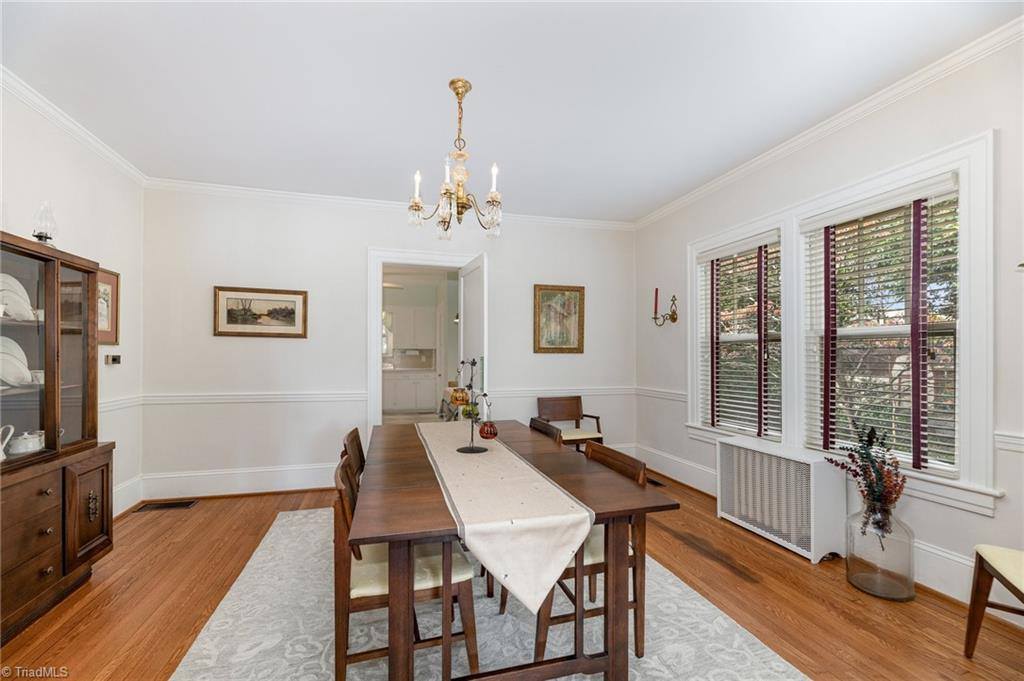 1107 New Garden Road, Greensboro, NC 27410