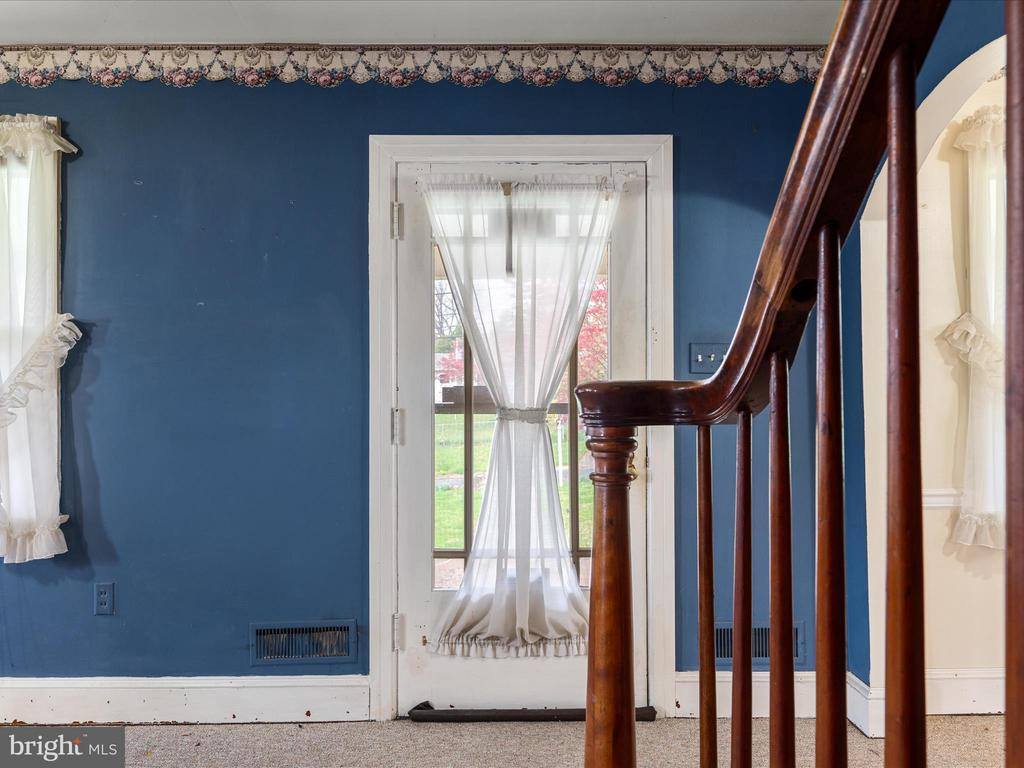 1714 North Royal Avenue, Front Royal, VA 22630