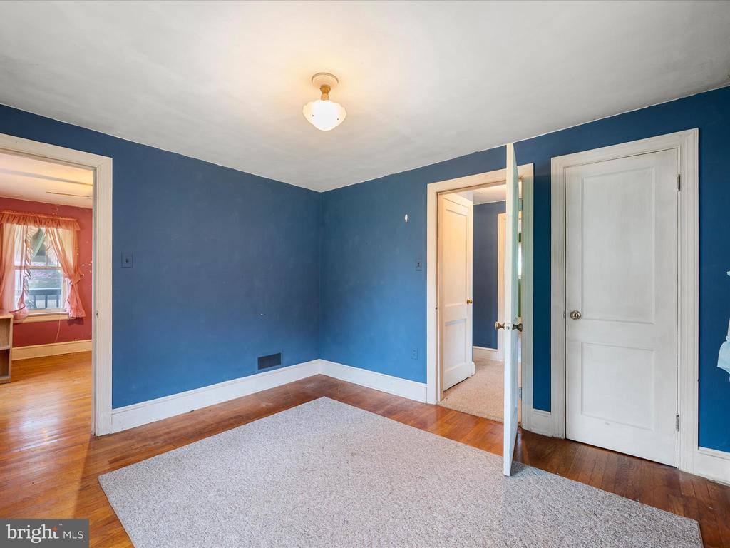 1714 North Royal Avenue, Front Royal, VA 22630