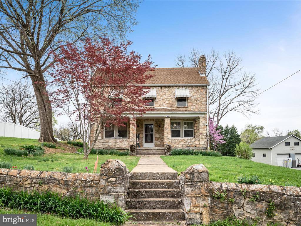 1714 North Royal Avenue, Front Royal, VA 22630