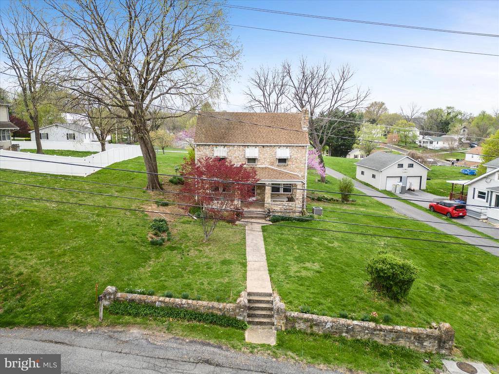 1714 North Royal Avenue, Front Royal, VA 22630