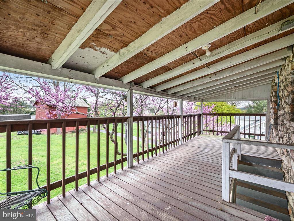 1714 North Royal Avenue, Front Royal, VA 22630