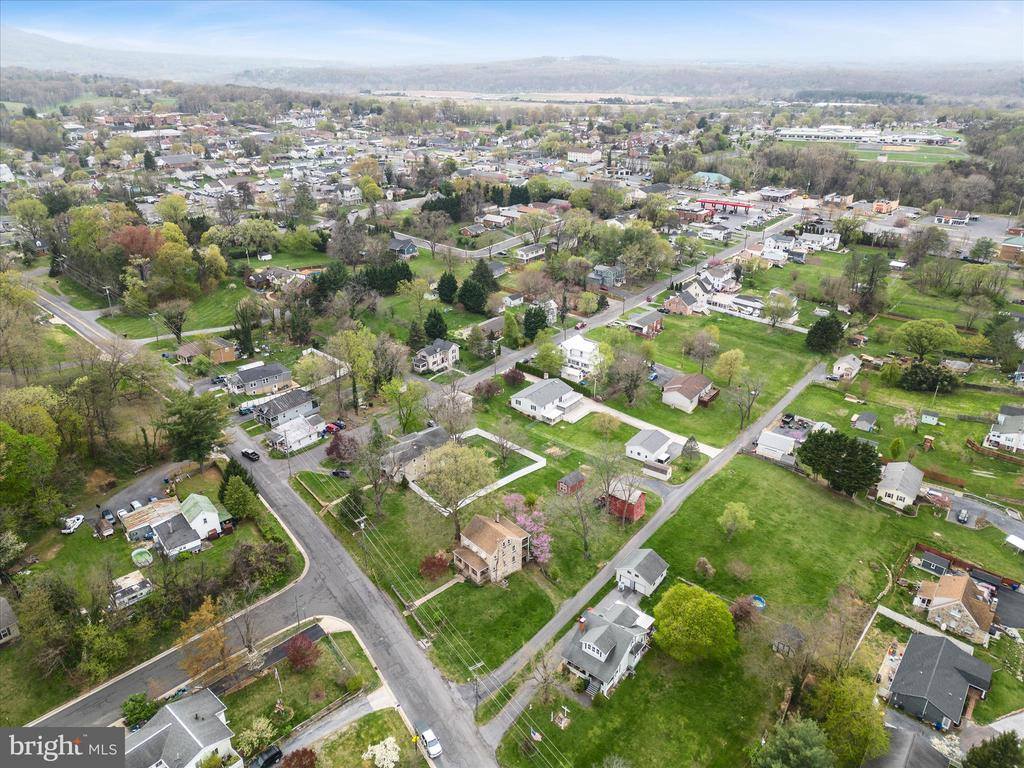 1714 North Royal Avenue, Front Royal, VA 22630