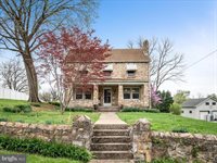 1714 North Royal Avenue, Front Royal, VA 22630