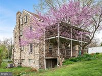 1714 North Royal Avenue, Front Royal, VA 22630