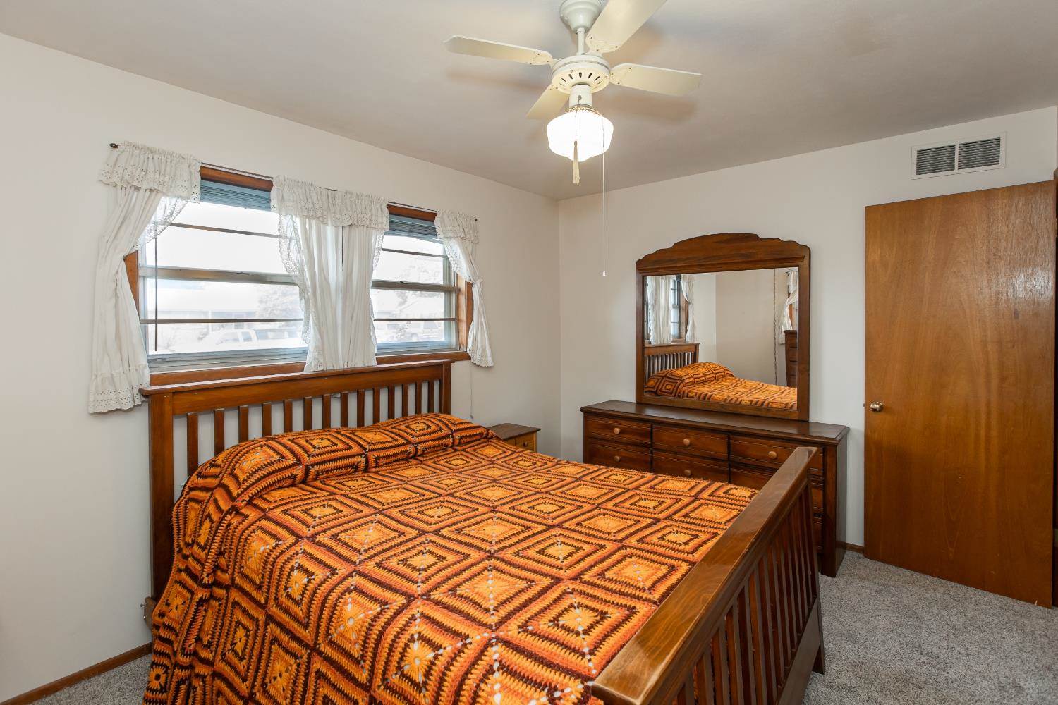 114 South McCall, Ulysses, KS 67880