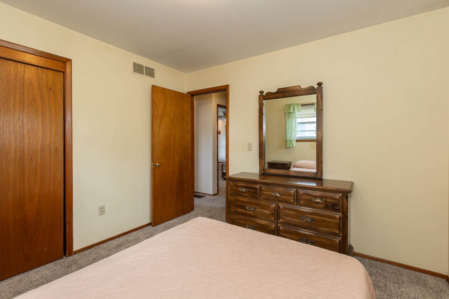 114 South McCall, Ulysses, KS 67880