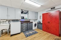 5102 Poppleton Avenue, Omaha, NE 68106