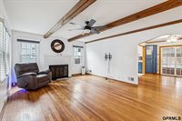 5102 Poppleton Avenue, Omaha, NE 68106