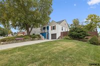 5102 Poppleton Avenue, Omaha, NE 68106