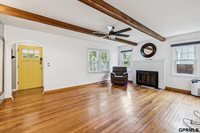 5102 Poppleton Avenue, Omaha, NE 68106