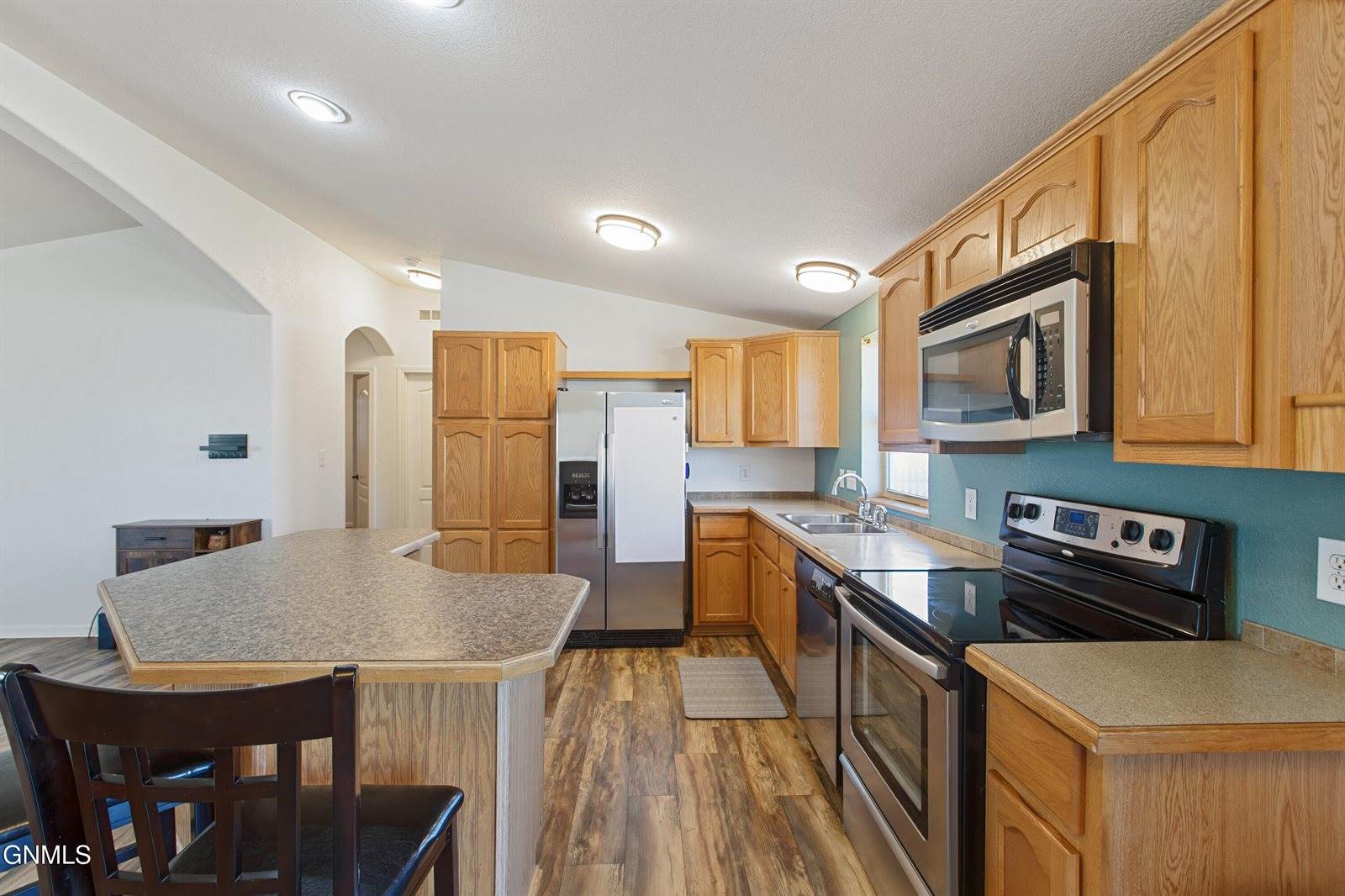 2409 12th Avenue West, Williston, ND 58801