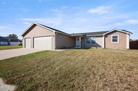 2409 12th Avenue West, Williston, ND 58801