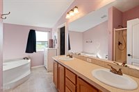 2409 12th Avenue West, Williston, ND 58801