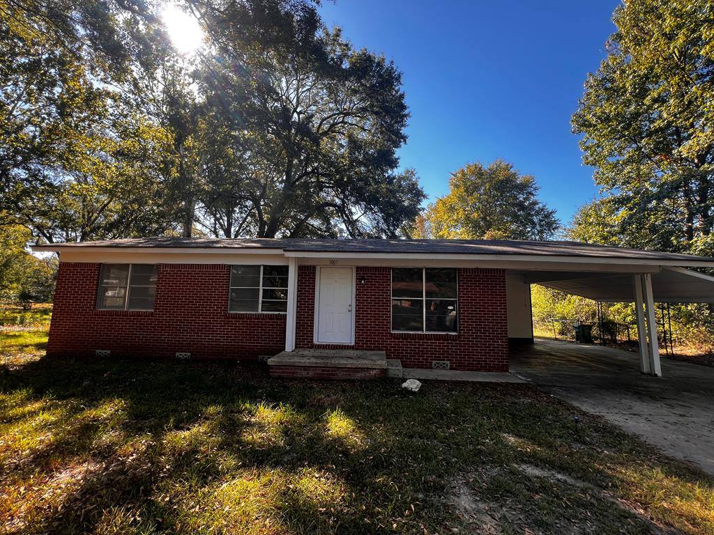 3007 Hollywood, Texarkana, TX 75501