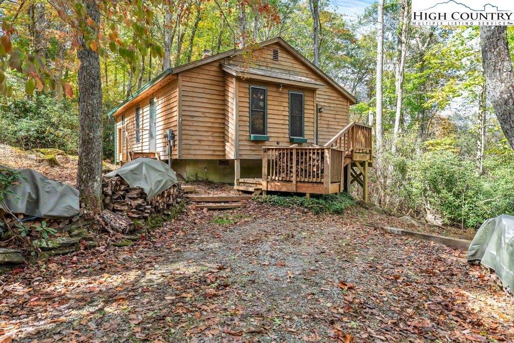 180 Wild Blackberry Hill Road, Boone, NC 28607