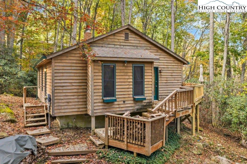 180 Wild Blackberry Hill Road, Boone, NC 28607