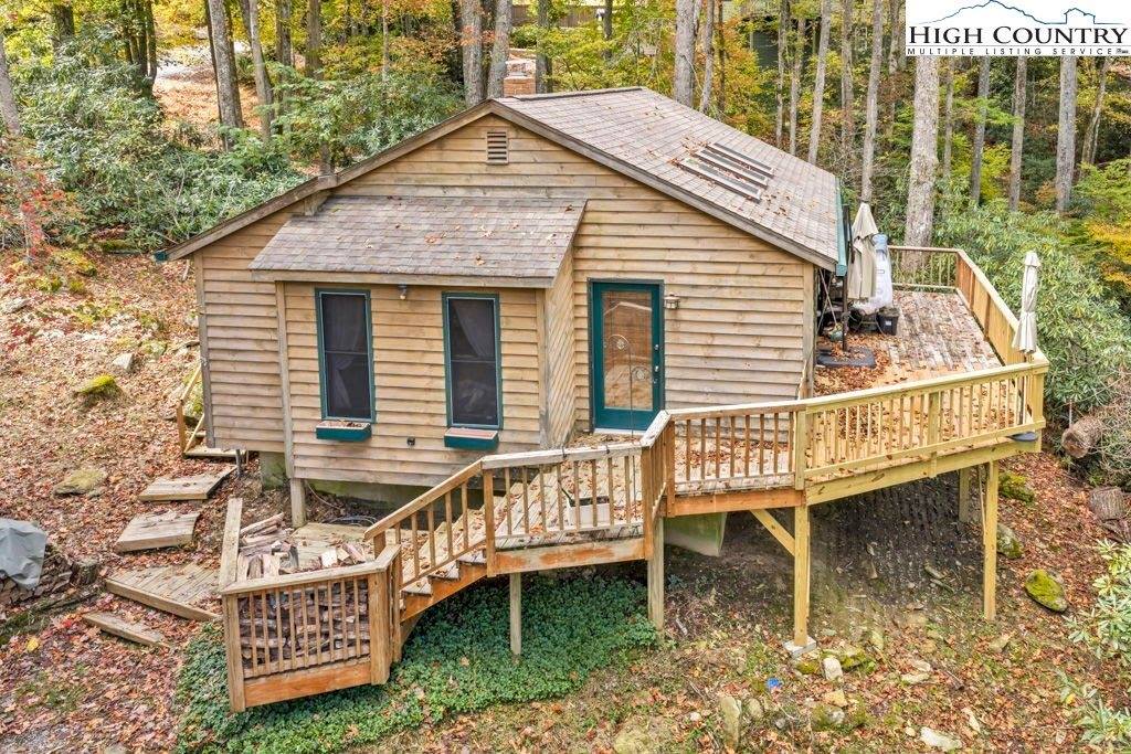 180 Wild Blackberry Hill Road, Boone, NC 28607