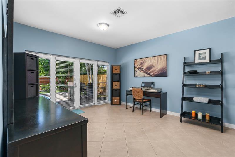 1441 NE 27th St, Wilton Manors, FL 33334