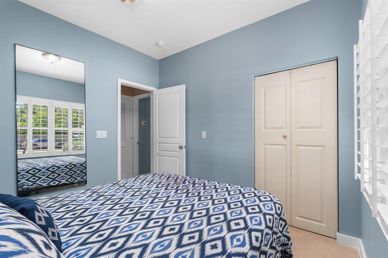 1441 NE 27th St, Wilton Manors, FL 33334