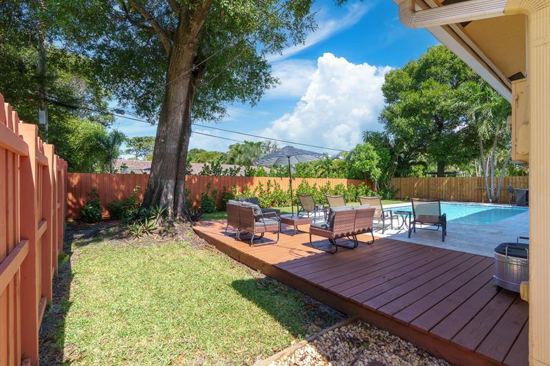 1441 NE 27th St, Wilton Manors, FL 33334