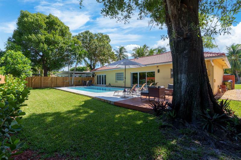 1441 NE 27th St, Wilton Manors, FL 33334