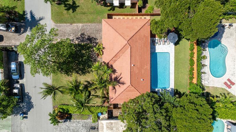 1441 NE 27th St, Wilton Manors, FL 33334