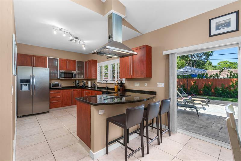 1441 NE 27th St, Wilton Manors, FL 33334