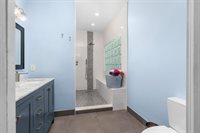 1441 NE 27th St, Wilton Manors, FL 33334