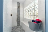 1441 NE 27th St, Wilton Manors, FL 33334