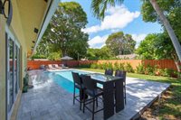 1441 NE 27th St, Wilton Manors, FL 33334