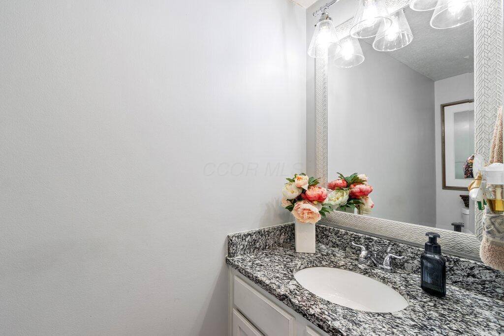 5587 Connorwill Drive, Westerville, OH 43081