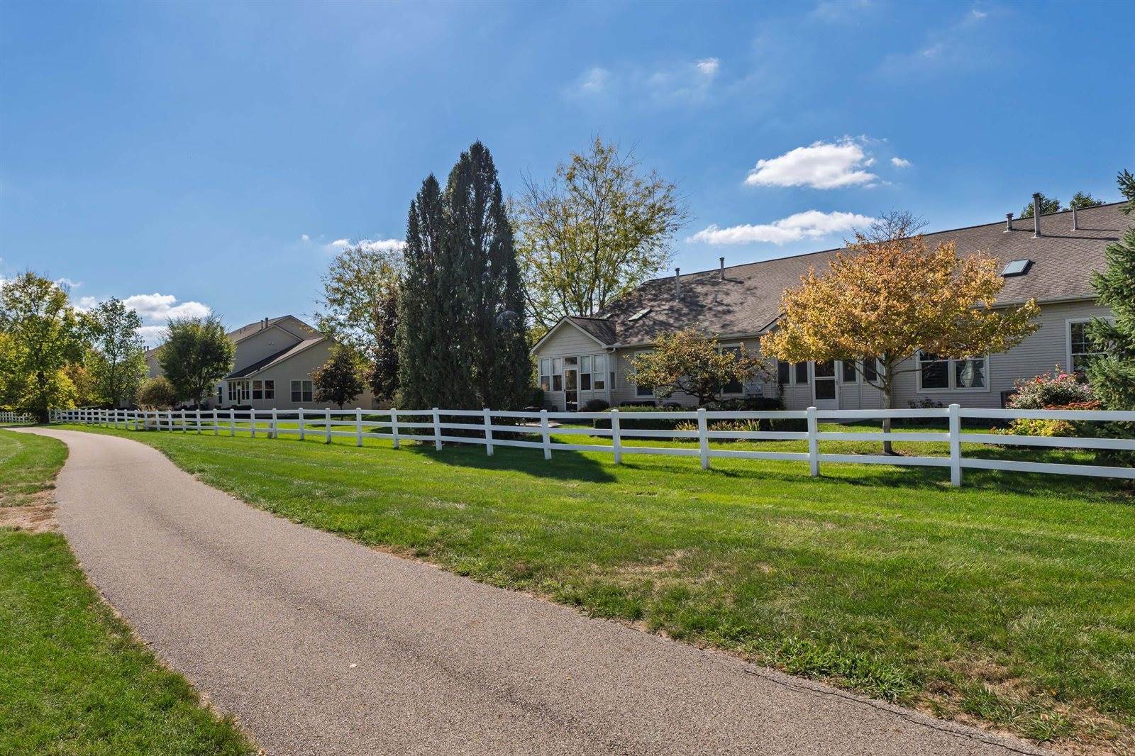 4206 Coventry Manor Way, Hilliard, OH 43026