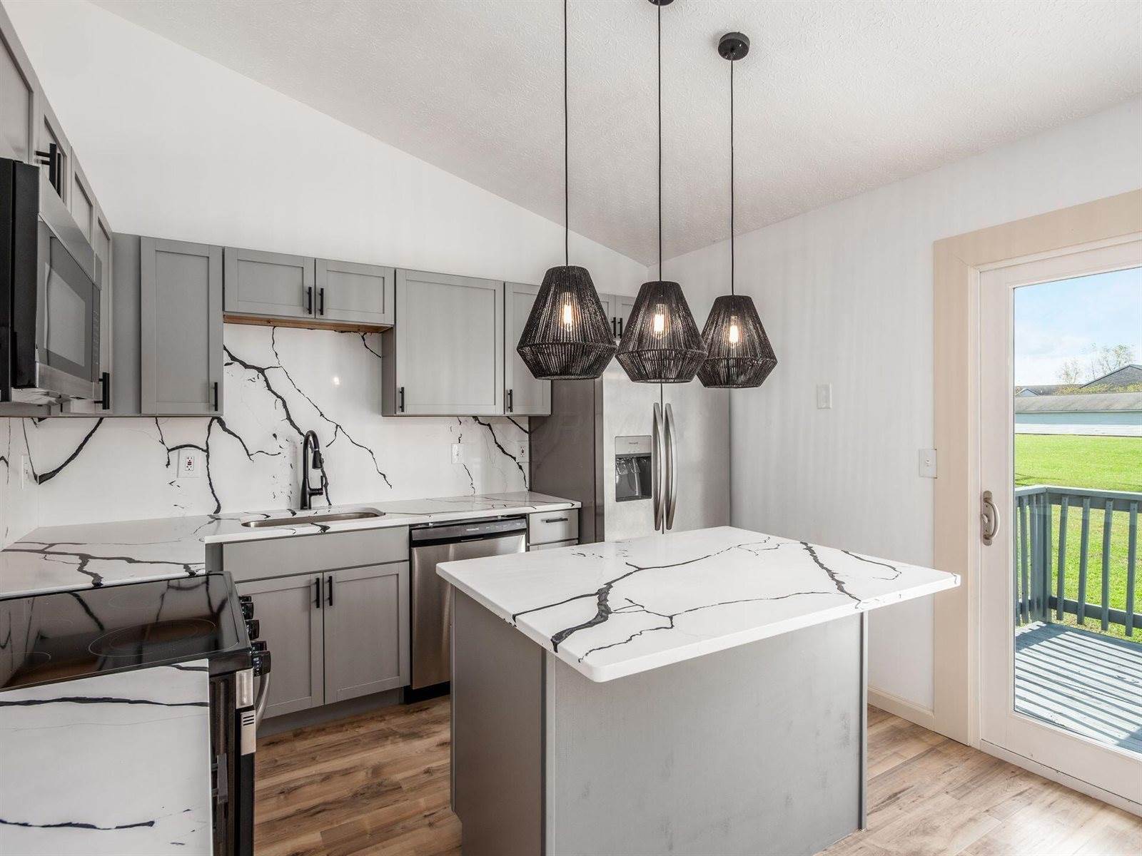 4655 Parkwick Drive, Columbus, OH 43228