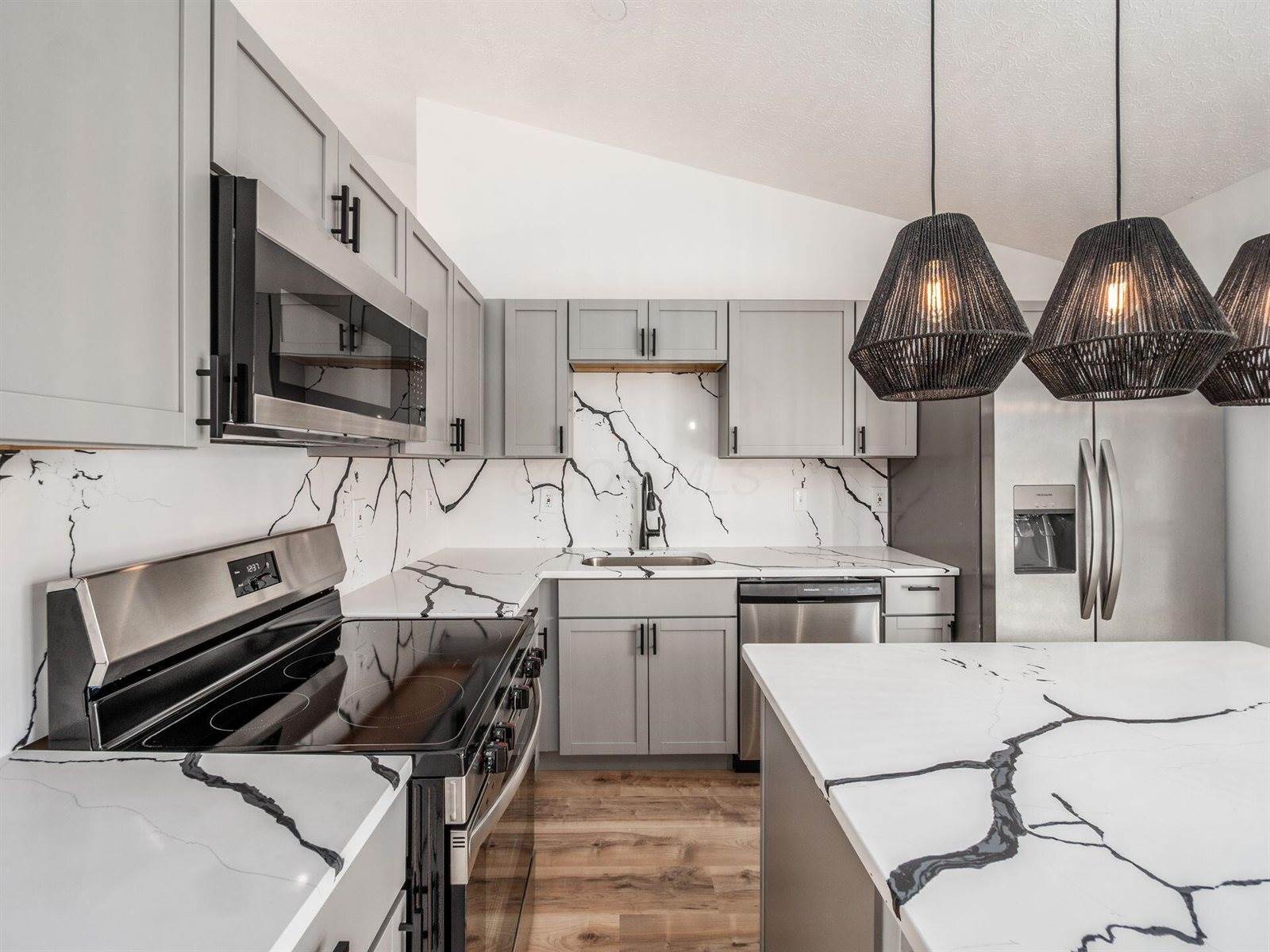 4655 Parkwick Drive, Columbus, OH 43228