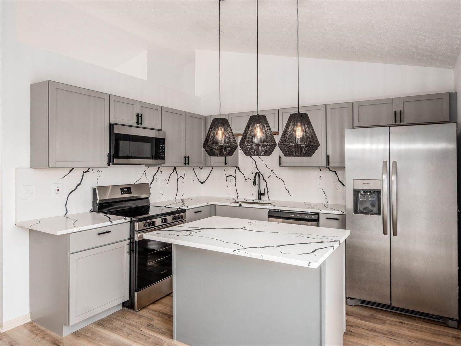 4655 Parkwick Drive, Columbus, OH 43228