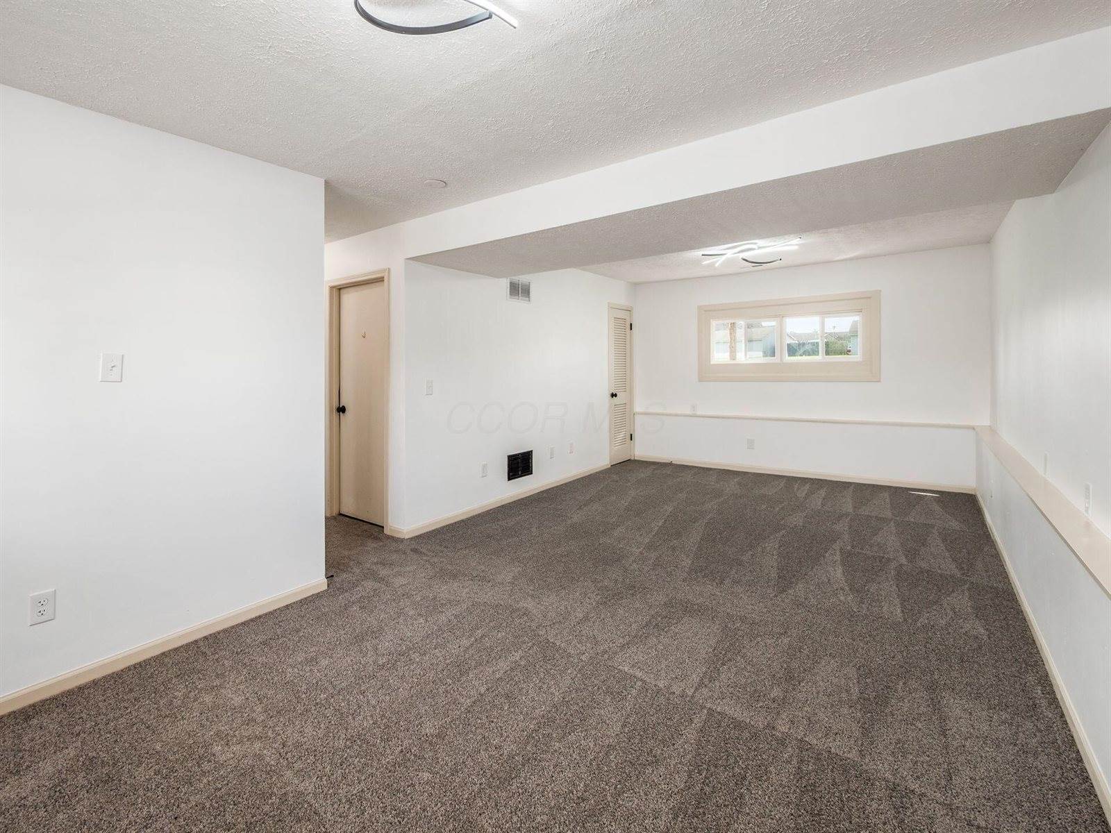 4655 Parkwick Drive, Columbus, OH 43228