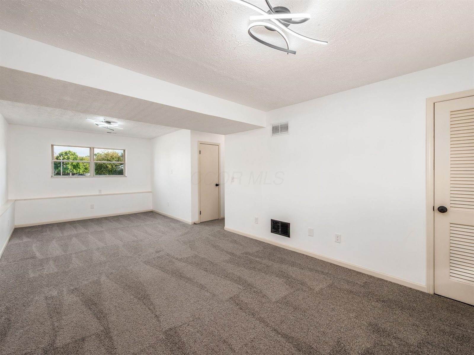 4655 Parkwick Drive, Columbus, OH 43228