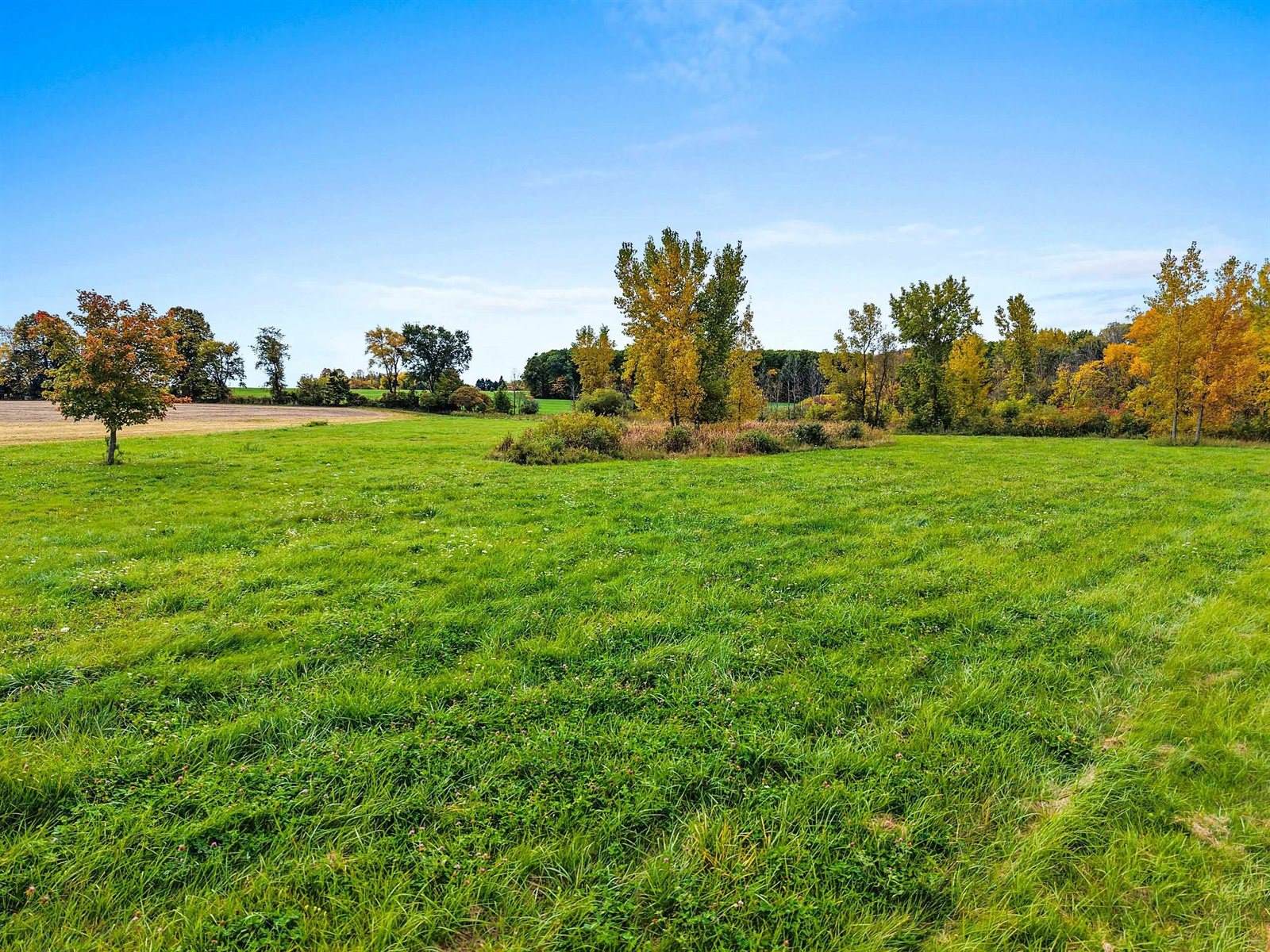 Sugar Creek Drive, Brussels, WI 54204