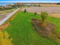 Sugar Creek Drive, Brussels, WI 54204
