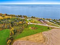 Sugar Creek Drive, Brussels, WI 54204