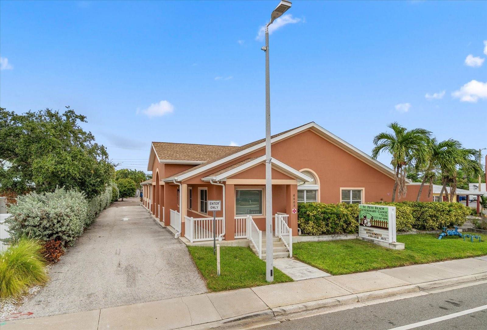 6605 Gulf Boulevard, Saint Pete Beach, FL 33706