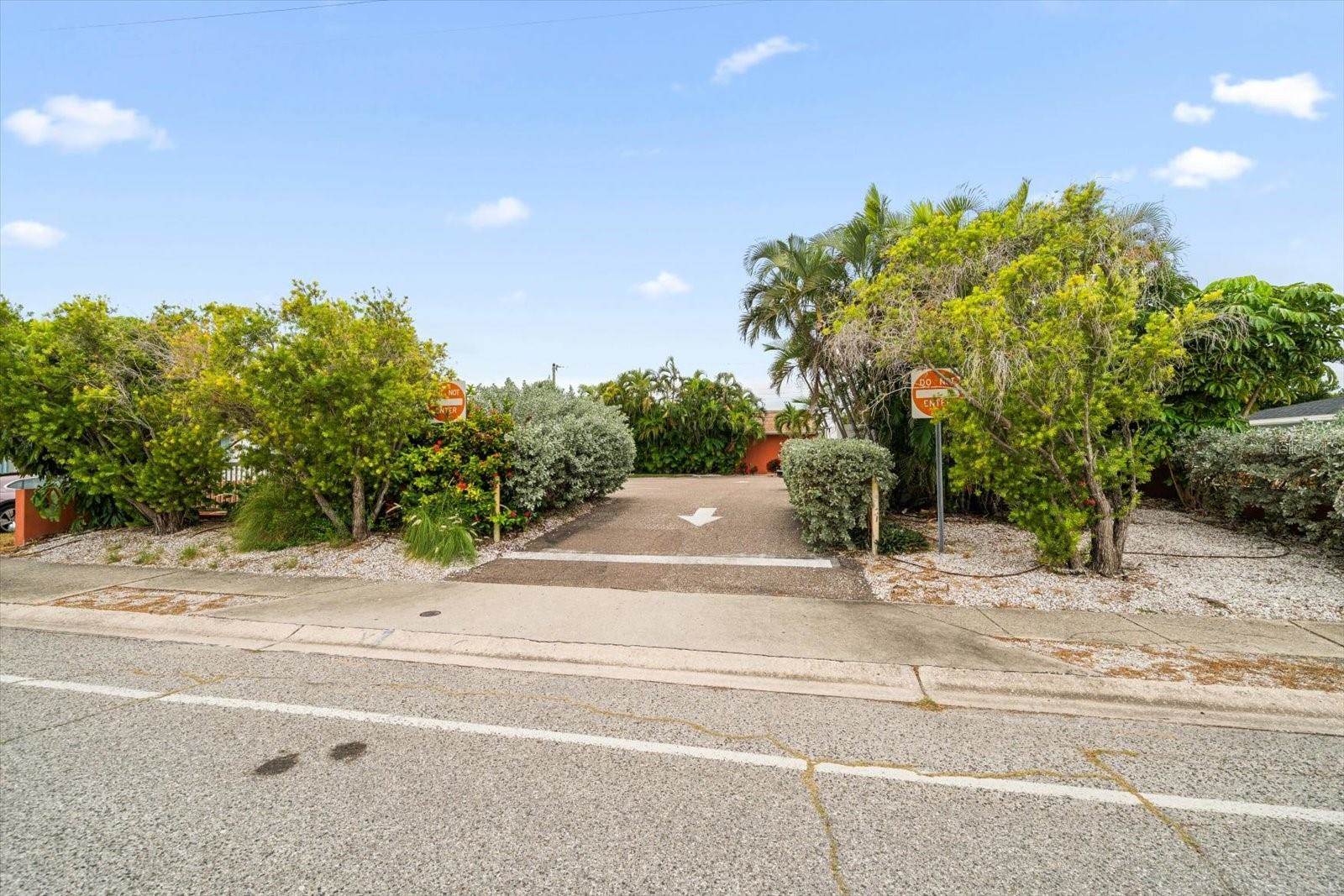 6605 Gulf Boulevard, Saint Pete Beach, FL 33706