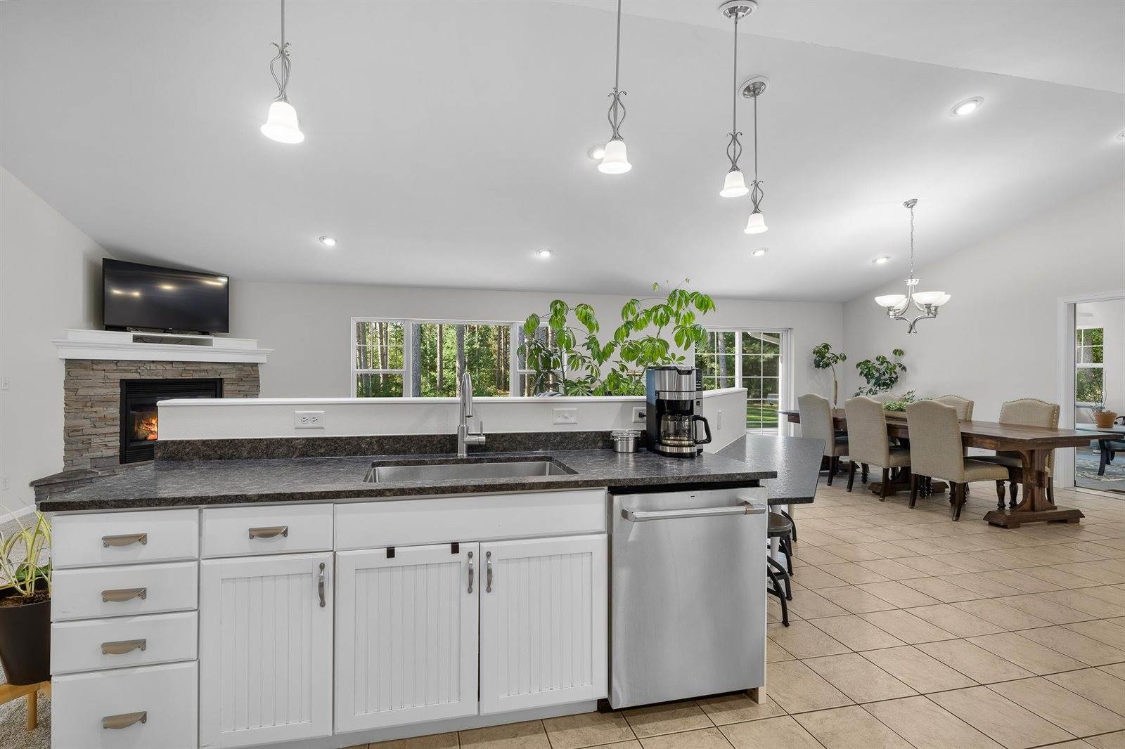 1578 S Ponderosa Drive, Stevens Point, WI 54482