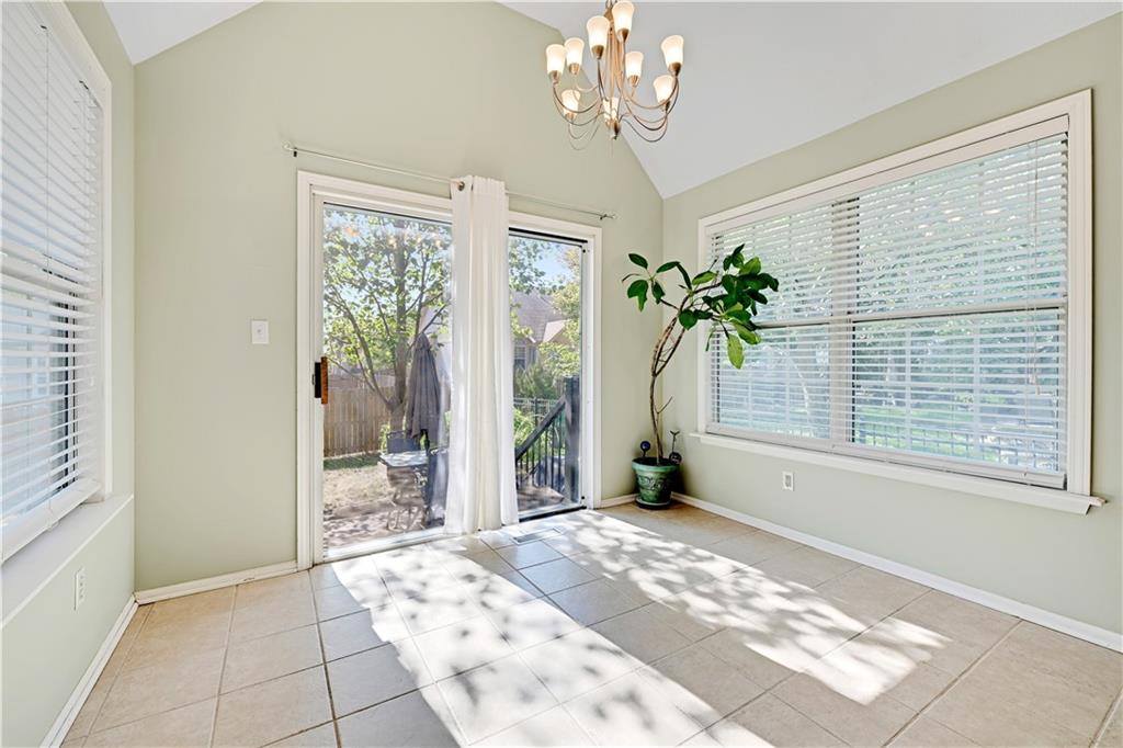 1021 SE 12th Street, Lee's Summit, MO 64081