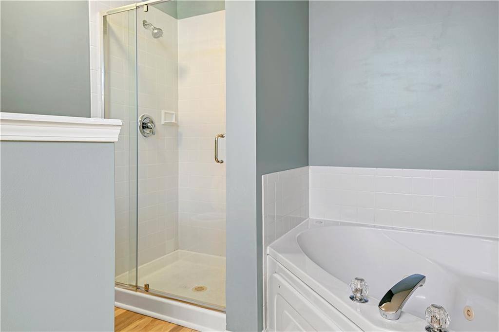 1021 SE 12th Street, Lee's Summit, MO 64081