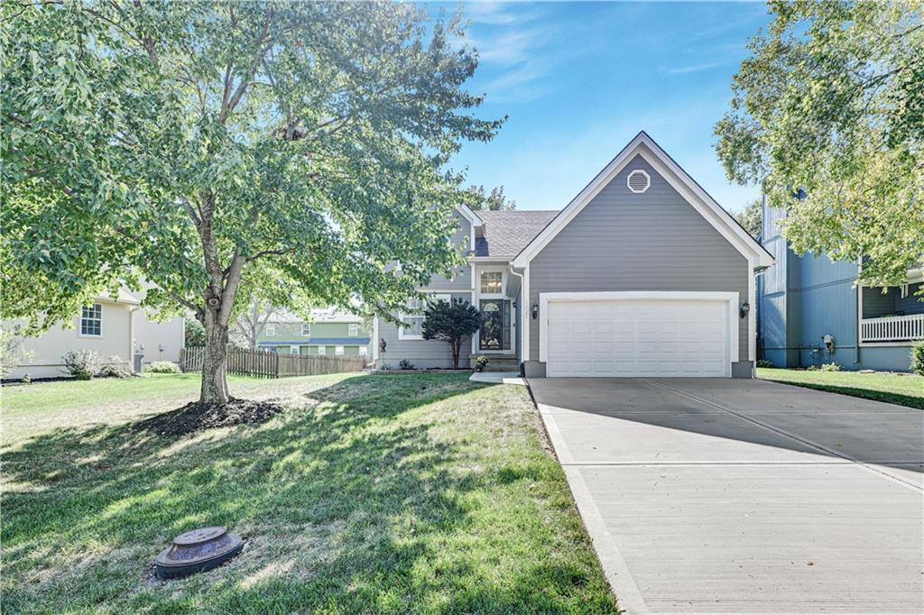 1021 SE 12th Street, Lee's Summit, MO 64081