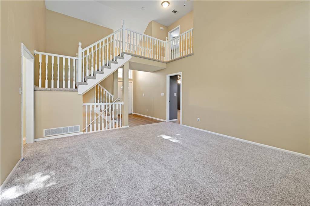 1021 SE 12th Street, Lee's Summit, MO 64081