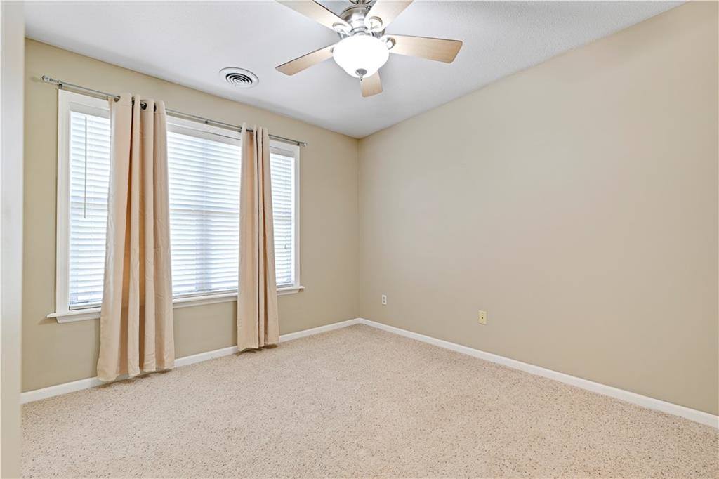 1021 SE 12th Street, Lee's Summit, MO 64081